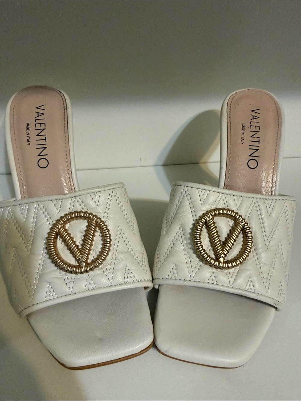 Valentino by Mario Valentino Venere Ivory Quilted Leather Heeled Sandals Size 7 - Picture 16 of 16